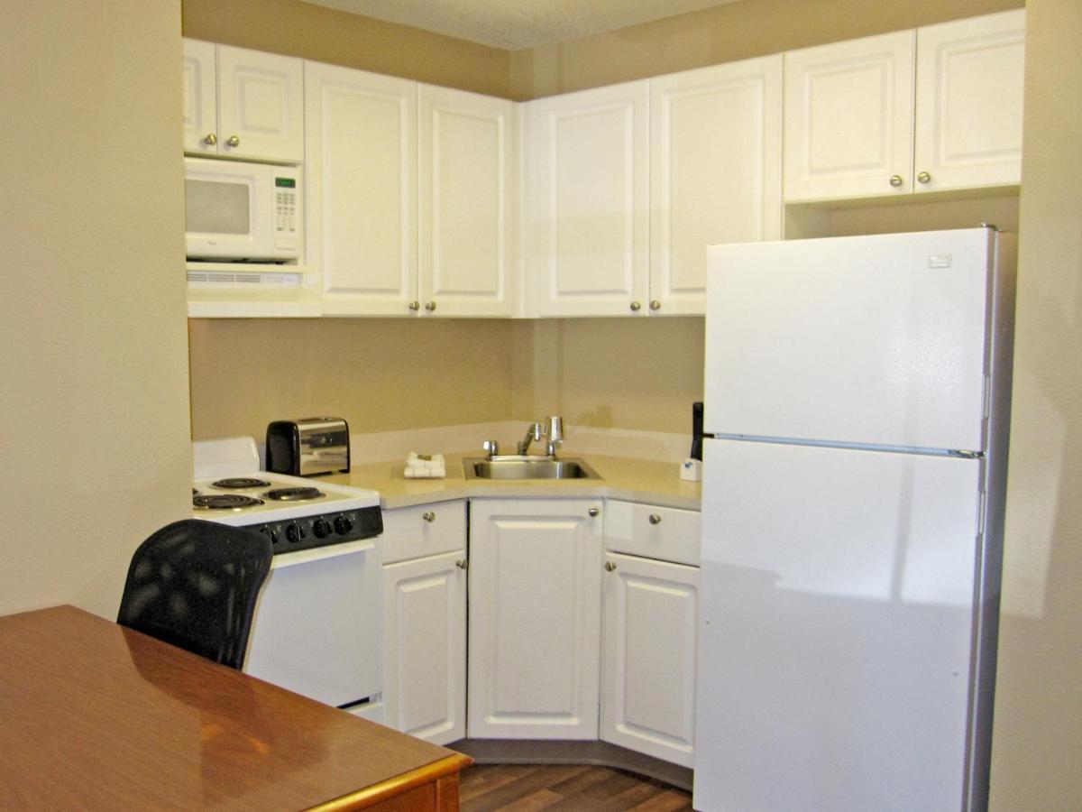 Extended Stay America Suites - Greensboro - Airport Eksteriør billede