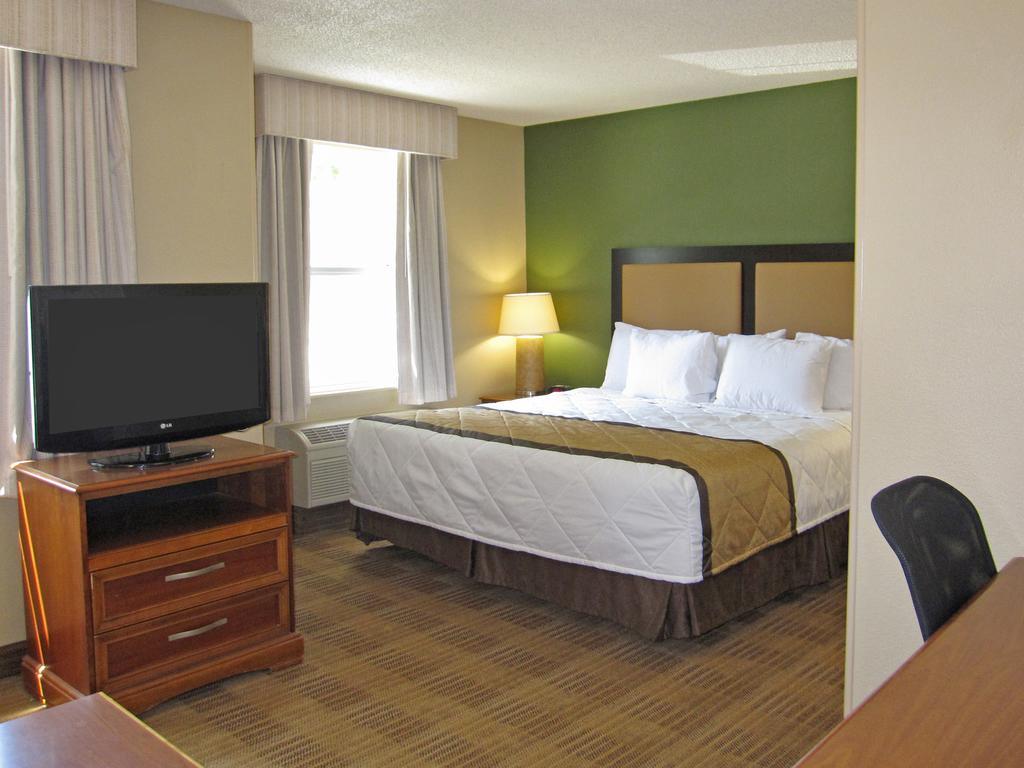 Extended Stay America Suites - Greensboro - Airport Eksteriør billede